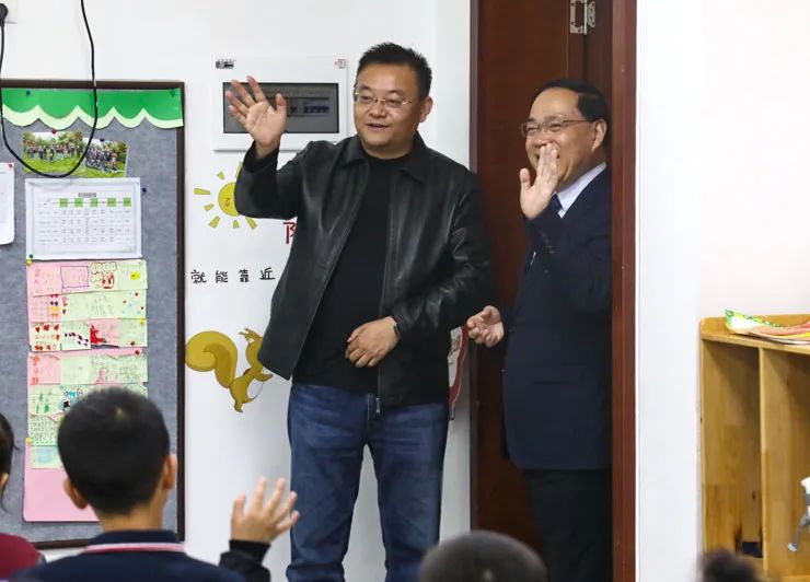 1668061616369987.jpg 调研王府学校1.jpg